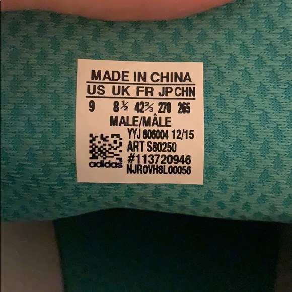 Stan Smith’s - Size 9 Monochromatic/Reflective - Picture 7 of 8